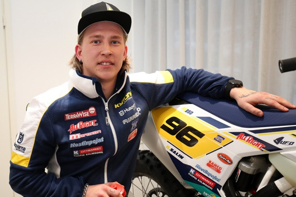 Roni Salin ajaa ensi kaudella enduron EM- ja SM-sarjojen lisäksi myös motocrossin SM-sarjan. Kuva: Jani Hovi