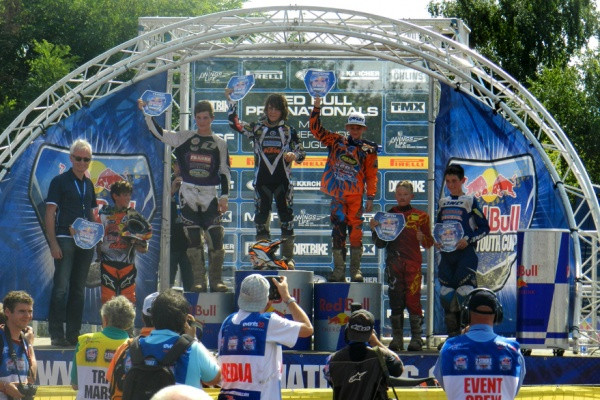 Savaste podiumilla Hollannissa.