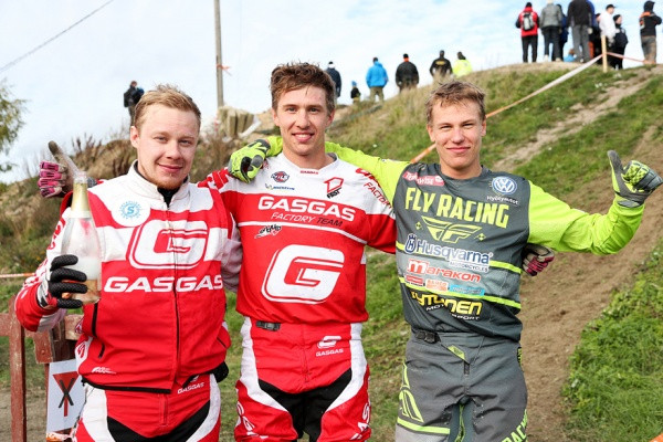 Mika Tamminen (vas.)