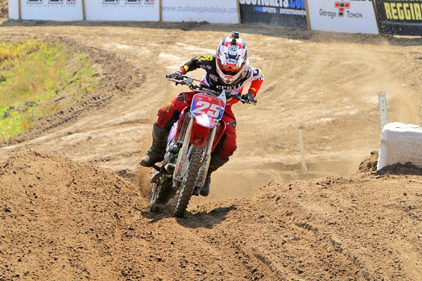 Emil Weckman pitää vielä niukasti EM-pistejohtoa hallussaan. Kuva: Team Manninen Bros. Honda tiedotus