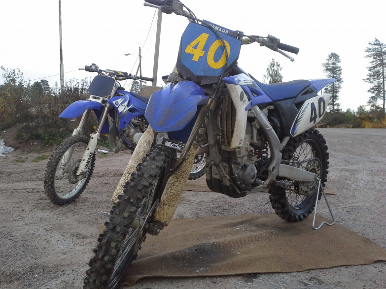 M: Yamaha YZ 250 F -12