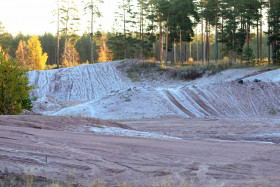 Maisemaa Säkylän starttisuoralta.