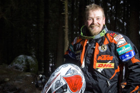Samuli Aro palaa jälleen entisen päälajinsa pariin.