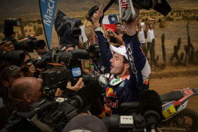 Marco Coma pääsi jälleen juhlimaan Dakarin voittoa.