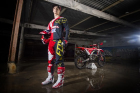 Tim Gajserin kaatui tänään hurjasti Italiassa. Kuva: Honda