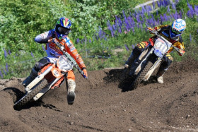MX2-luokan toinen erä oli jatkuvaa taistelua kärjessä Henric Stigellin (377) ja Erki Kahron (411) välillä.