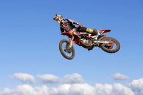 Tony Cairolin lentoa. Kuva: Ray Archer