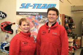 Jutta Autio ja SE-Teamin omistaja Santtu Enjala haluavat aktivoida lähiseudun kerhoja. Kuva: Jani Hovi / Xracing