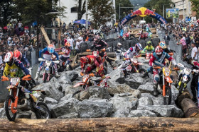Sibiun kadulla on luvassa huimaa menoa. Kuva: Red Bull