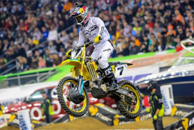 James Stewart on ajanut urallaan toiseksi eniten voittoja supercrossissa. Kuva: Suzuki