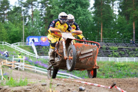 Jani Aronen - Arto Mantila parivaljakon päivää mahtui menestystä ja pettymyksiä.