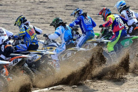 MX125 -luokan startti Hyvinkäältä. Kuva: Jani Hovi / Xracing