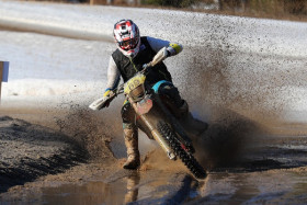 Henry Olenius lennätti vettä nopeimmin Pornaisissa. Kuva: Jani Hovi / Xracing