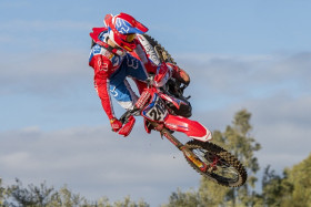 Tim Gajser lähtee hakemaan maailmanmestaruutta alkavalla kaudella. Kuva: Bavo Swijgers