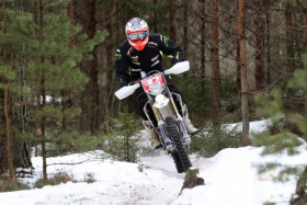 Henric Stigell on jälleen kärkitaistelussa mukana. Kuva: Jani Hovi / Xracing