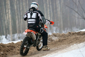 Heikkilän menoa Kangasalan kosteissa olosuhteissa.