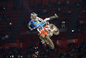 Eli Tomac ruutulipulla.