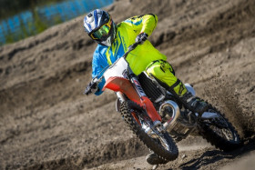 Tullaanko Suomessakin sallimaan tulevina vuosina 250cc 2t-pyörien ajaminen MX2-luokassa? Kuva: Vesa Koivunen