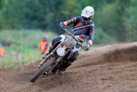 Lari Jukolan menoa eilisissä aika-ajoissa Orimattilassa. Kuva: Jani Hovi / Xracing