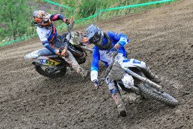 Ludde Söderberg (388) ja Niko Kalatie kävivät hyvän taistelun MX1 -luokan toisessa erässä.