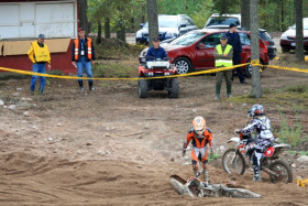 Järjestäjien ja kuljettajien toiminta herätti paljon puhetta Riihimäellä.