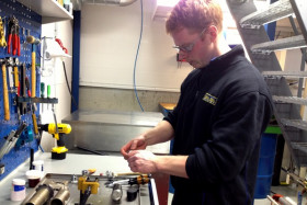 Ari Nurmela työn touhuissa.