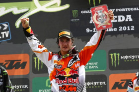 Jeffrey Herlings Portugalin podiumilla. Kuva: Ray Archer / KTM images