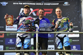 Romain Febvre (oik.) ja Jeremy Van Horebeekin (vas.) välillä ei käydä ystävällisiä keskusteluja tällä hetkellä. Kuva: Yamaha