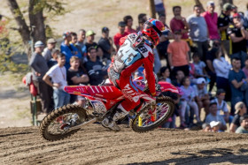 Tim Gajser voitti Argentiinassa molemmat erät. Kuva: Honda