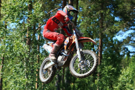 Aki Manninen siirtyi MX2 -luokan pistekärkeen. Kuva: Jani Hovi / Xracing