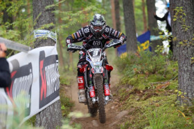 Seistolan vauhtia endurotestillä.