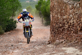 Toby Price otti perjantainakin etappivoiton. Kuva: Jonty Edmunds