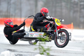 Pekka Päivärinta ja Kirsi Kainulainen ajoivat niukkaan voittoon. Kuva: Kari Karttiala