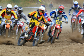 Toni Eriksson latasi molemmissa erissä heti puomilta kärkeen