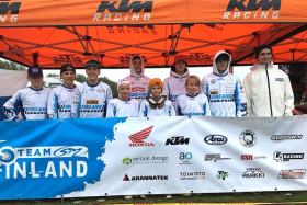 Suomen nuorten joukkue kaasutteli viikonloppuna Belgiassa. Kuva: MXJunior team Finland