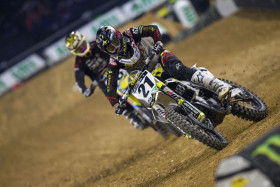 Supercross-mestari Jason Anderson voitti viikkoa aiemmin Australiassa ja viime viikonloppuna hän dominoi Pariisissa.