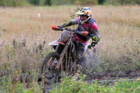 Niko Aitta liukasteli sunnuntaina Riihimäellä E1-luokan SM-sarjan kolmoseksi. Kuva: Jani Hovi / Xracing