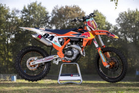 KTM 450 SX-F Herlings Replica -esiteltiin tänään Valkenswaardissa.  Kuva: KTM