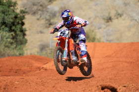 Ryan Dungey tyylinäyte.