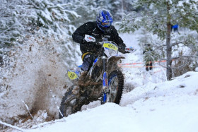 Henry Oleniuksen mahdollisuudet Suomen mestaruuteen menivät loukkaantumisen myötä. Kuva: Jani Hovi / Xracing
