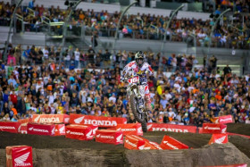 Amerikan supercross-sarja jatkui legendaarisella Daytona Motor Speedwaylla. Kuva: Simon Cudby