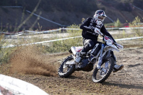 Alex Salvini ajoi yli kahden vuoden tauon jälkeen voittoon enduron MM-sarjassa. Kuva: Andrea Belluschi[7i]