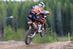 Henric Stigell johtaa MX1 -luokan SM-sarjaa. Kuva: Jani Hovi / Xracing