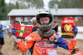 Sampo Rainion juhlaa. Kuva: Jani Hovi / Xracing