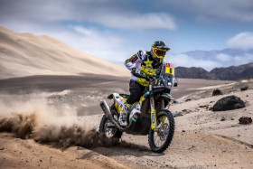 Pablo Quintanilla johtaa jälleen Dakaria. Kuva: Husqvarna